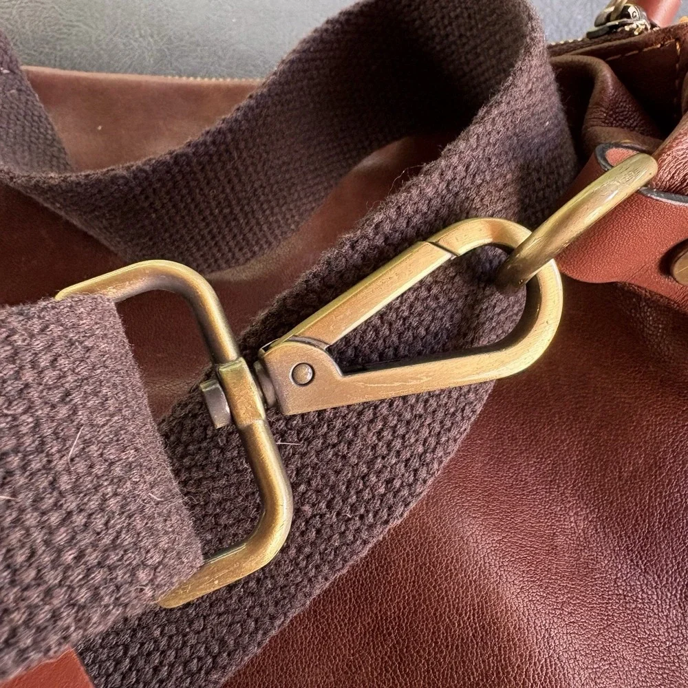 Sundance Brown Leather Hobo Handbag Purse Crossbody Bag Made In Italy Distressed